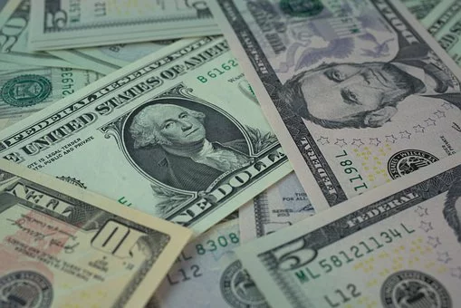 公司注冊(cè)的時(shí)候是選擇認(rèn)繳還是實(shí)繳？