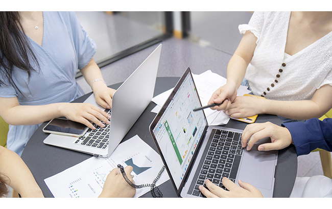 千庫網(wǎng)_商務(wù)辦公場景攝影圖_攝影圖編號67819