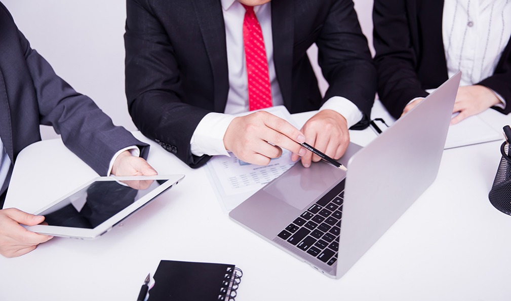 公司注冊香港，不在香港開戶可以嗎?